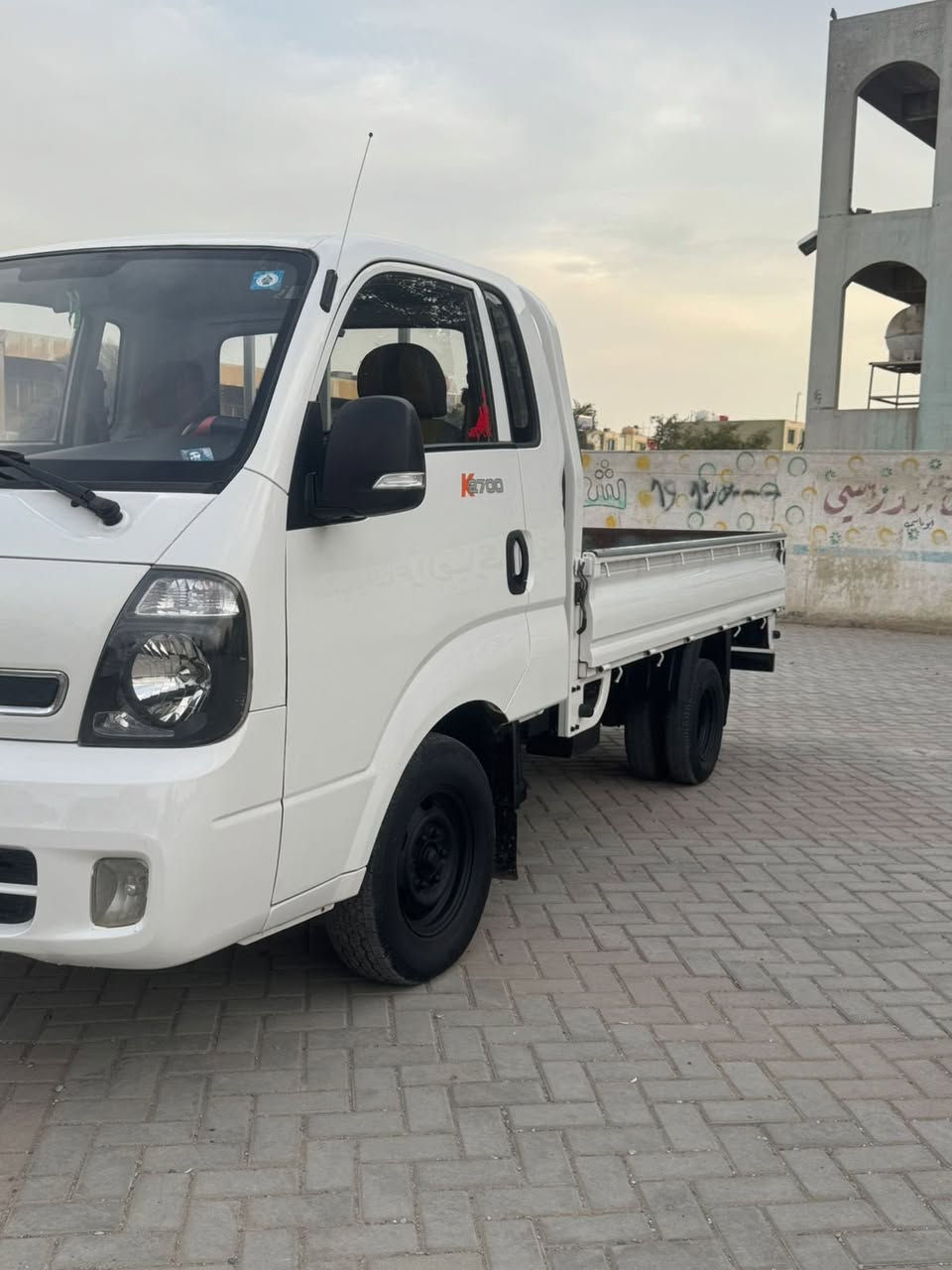 السلام عليكم
كيا نثيـة 
موديل 2018
مكينة 2700
رقم بغداد الماني تحويل ثاني يوم
مكفولة مكينة وكير اكسل شواصي 
دوشمة عامة 
تبريد ثلج❄️
مكفولة كفالة عامة 
السيارة جاهزة بدون اي نقص 
رقمي ***********
مكاني بغداد البلديات
