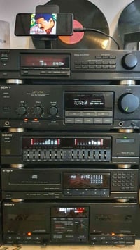 SONY 725 • كاسيت مو شغال • خمس طوابق