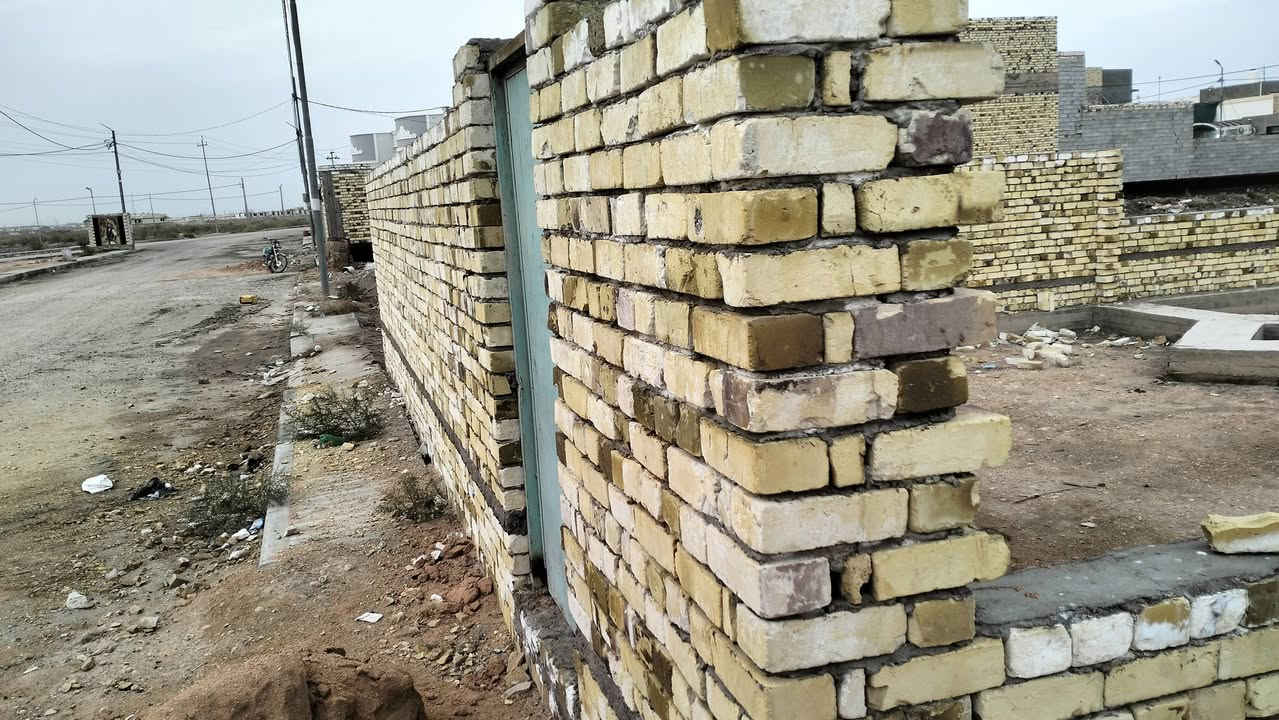 رباط معه بناء داير طابوك مساحت البتلو 250م حولي الخصيمة مجاور قطع الشهداء والجرحى علمن المنطقه تبليط اتصال عله الرقم ***********
