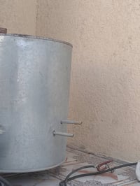 تنور للبيع استعمال قليل السعر 30 وبي مجال الشراي 07809648841 واتساب