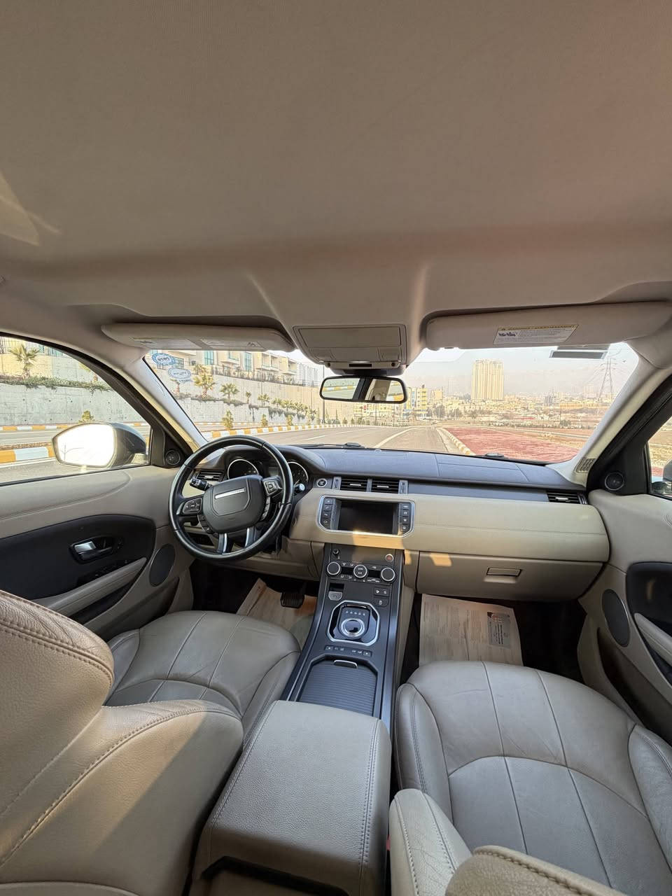 اجدد رانج ايفوك 
بيع او مراوس حسب قناعه 
2018
قطعه وحده صبغ 
سيرفز كامل مكينه ما مفتوحه سيرفز كامل عند الوكاله
ماشيه 55 الف مايل 
صدر جديد 
فول عده فتحه السياره استخدام واحد اخواني 
حساس امامي خلفي 
كامره 
جلد 
فول عده فتحه 
السعر178 وبي مجال 
ب اسمي تحويل باجر 
***********
