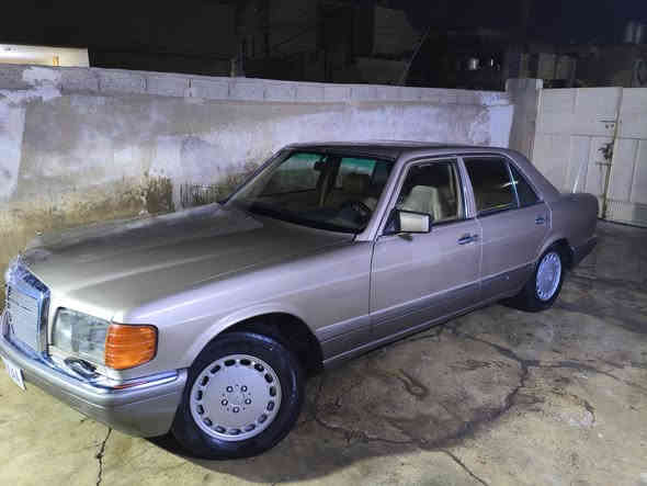 السلام عليكم ما ارسلت رئاسي موديل 87 بدون حادث صبغ جمالي محرك جير بشار سعر 85 ورقها ***********
