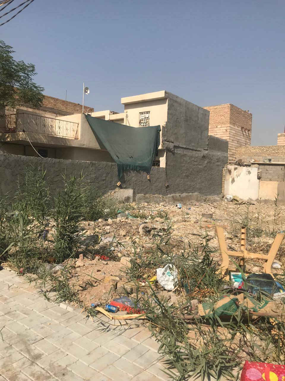 السلام عليكم ورحمة الله وبركاته
توجد قطعة طابو صرف مساحتها ٣٠٠ متر في حي القادسية/طريق الحر/فرع الاتحاد
موقها: القطعه الثالثة على اليمين في الشارع المقابل لباب مدرسة الرسل للبنات الابتدائية معروضة للبيع 
للتواصل على الرقم ***********
