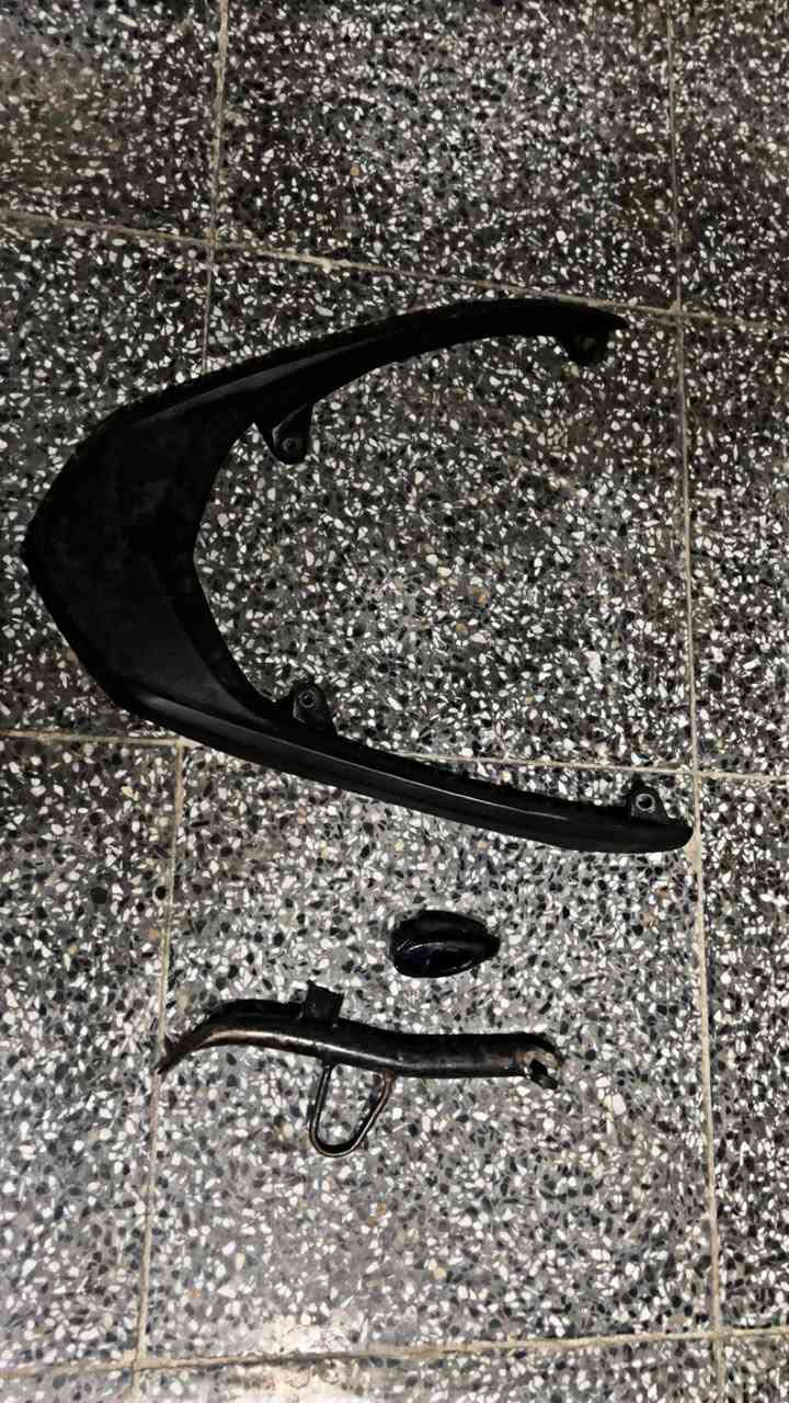تعلاكه سكنس  بلادي ستاند صفح سكنس بلادي. سبايدر سكنس بلادي. لون اسود طافي  متواجد فيس واتس توصيل موجود تريد توصيل تريد تجي مكاني البنوك***********
