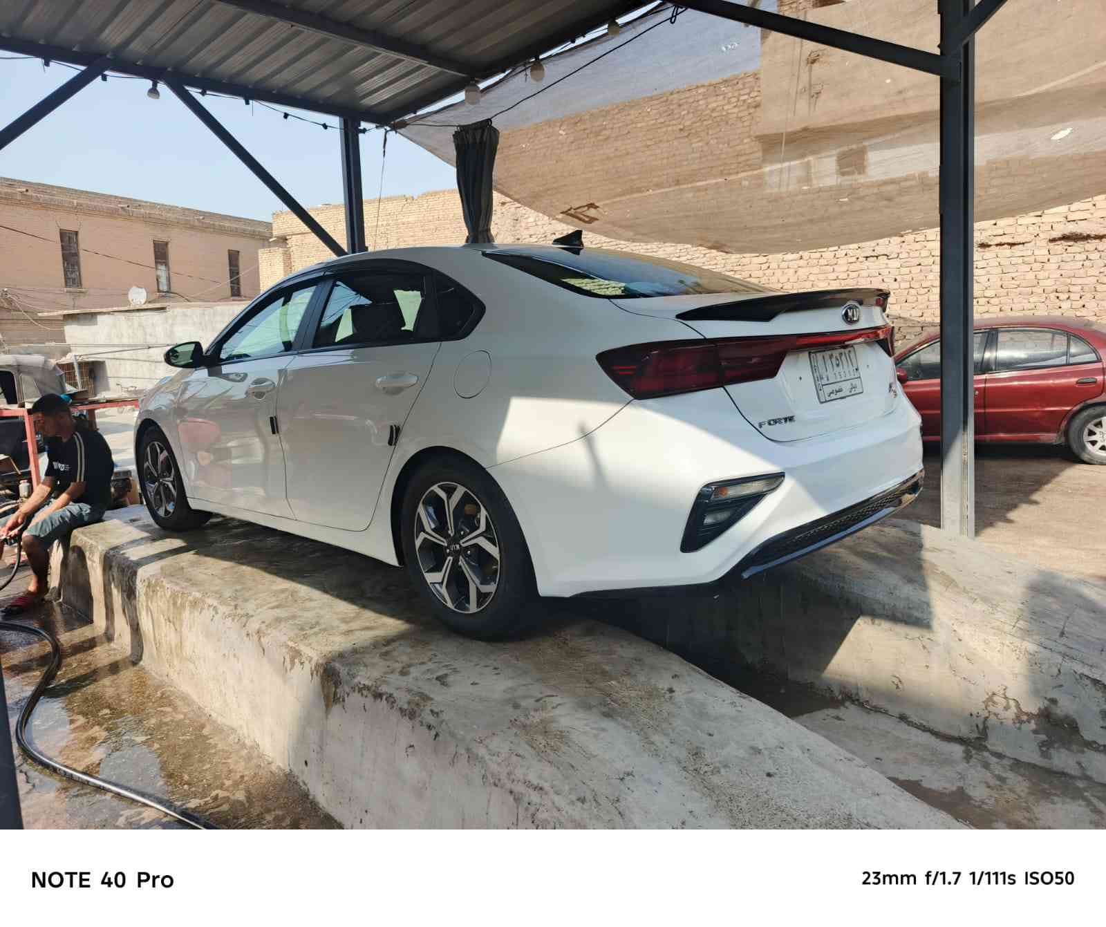 السلام عليكم للبيع فقط كيا فورتي 2021 مكينة 2000 دوش مكينة وكير كفالة تبريد تدفئة شغال صبغ ربع جاملغات وصندوك رقم ديالى  شرط التحويل ماشية 70 الف السعر 135 وبيها مجال بسيط مكان السيارة ديالى بعقوبة تقاطع السادة (للاستفسار ***********
