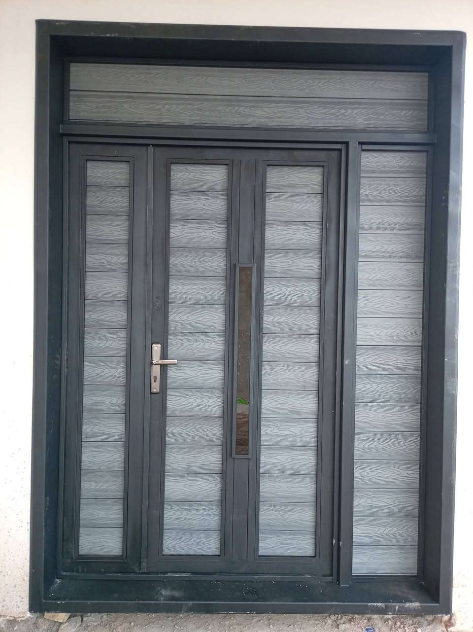 معمل حدادة الرائد لصناعة ابواب القاصة الحديد بأحدث التصاميم وأجود انواع الحديد
ماعليك سوى اختيار التصميم
وعلينا الدقة والإبداع 
ابواب قاصة حديد
الاطار طار قاصة 3ملم والحديد الداخل 2 ملم بديل الخشب تركي ضمان 5 سنوات 

***********
***********
