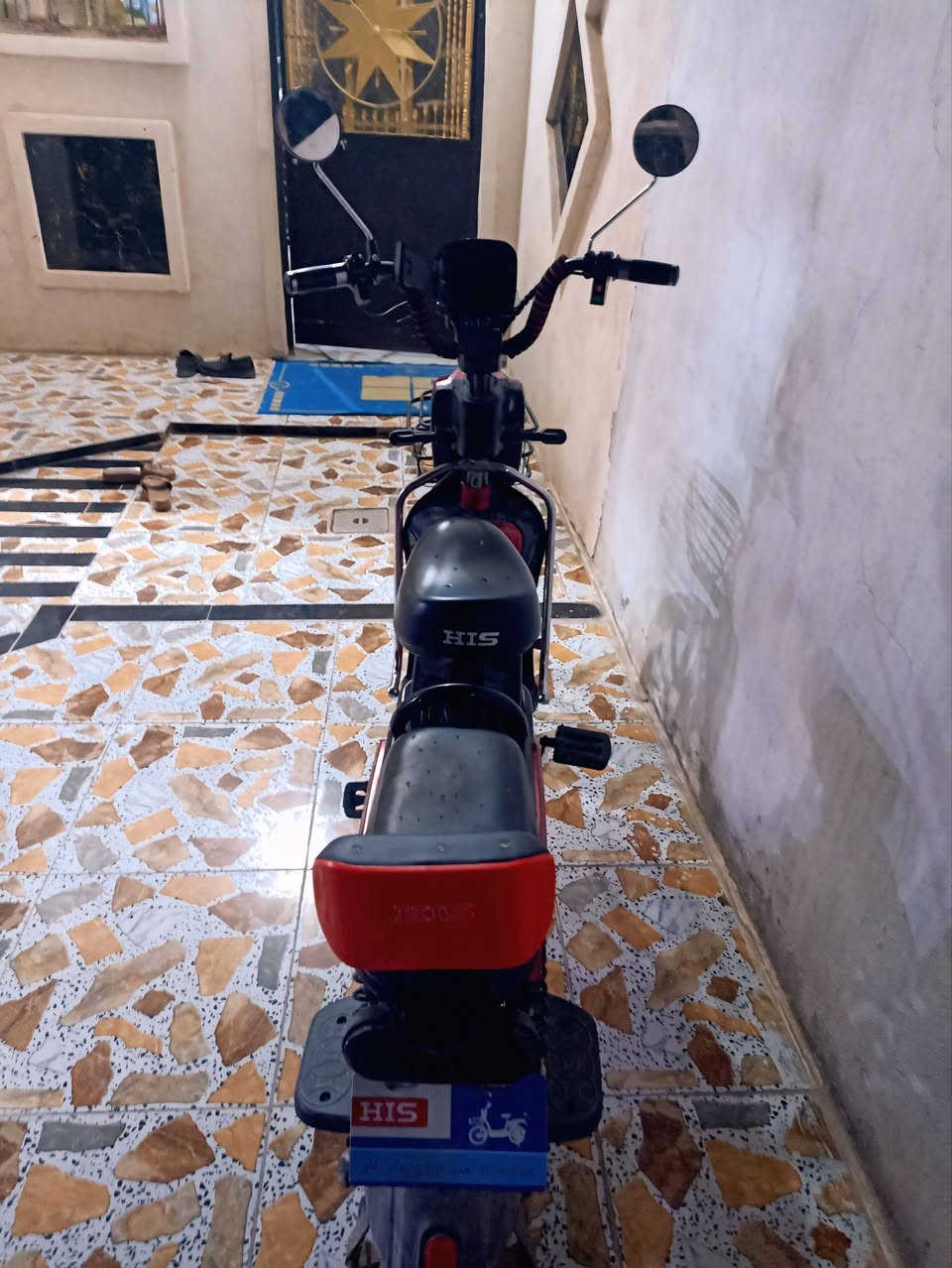 السلام عليكم من رخصة الادمن
موطور شحن HIS للبيع 
البطاريات 5 

اشارة وحده ماتشتغل والكهربائيات كله شغاله بيه بلوتوث صوت نقي 
والسرعة 60k متر بلساعه 

السعر 250 وبيه مجال


**إذا كنت صاحب هذا الإعلان وتريد حذفه لأي سبب، رجاءا أرسل رسالة إلى الدعم الفني**