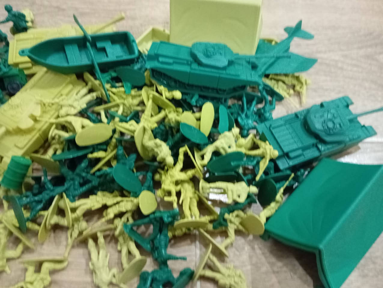 ١١٢ قطعة للبيع و التوصيل موجود سعر ٢٠ الف مع التوصيل


**إذا كنت صاحب هذا الإعلان وتريد حذفه لأي سبب، رجاءا أرسل رسالة إلى الدعم الفني**