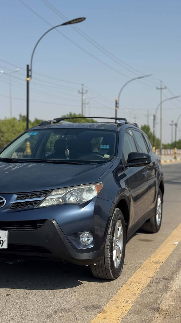 🚗 للبيع: تويوتا راف فور (RAV4) موديل 2013 🚗
الوارد: أمريكي 🇺🇸 فول ويل
المحرك: 4 سيلندر (2.5 لتر) بي تنقيص
شاشة 
تحكم ستيرن (أزرار المقود) 
نظام تثبيت السرعة (كروز كونترول) 🛣️
أنظمة القيادة: ECO (الاقتصادي) / SPORT (الرياضي) ⚡
حجر البيئة (الصالنصة)
الضرر: جاملغ أمامي أيمن راجع بارد وجاملغ ايسر كذلك راجع بارد 
السياره ليبل واحد ما بيه اي صبغ 
السنوية: [مجددة /قبل شهر، الهزة والفحص جديد.بأسمي
💰 السعر:125
📍 المكان:ذي قار قلعه سكر 
📞 للتواصل والاستفسار: [***********]
