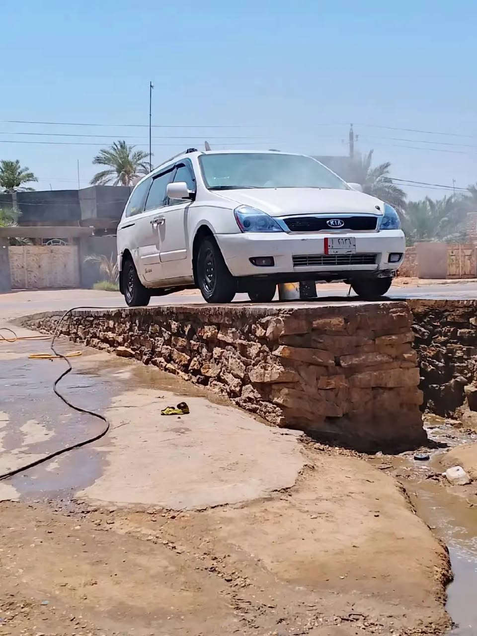 تحياتي الجميع سياره البيع مكينه وكير
تخم تاير تبريد بيه طخه بالباب خلفيه رقم انكليزي قبل 15يوم حلوته بسمي سياره تحولي ثاني يوم س
سعر خاص
***********
