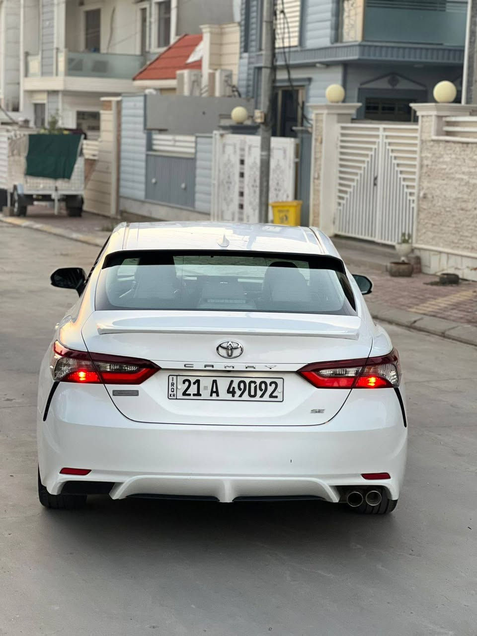 موديل ٢١ se
ماشيه ٥٢
كلشي واضح من الصور السونار 
سعر ٢٠٥ 
***********
