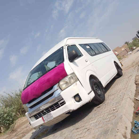 السلام عليكم ورحمه الله وبركاته السياره مكينه حداديه جير اكسنج جاهزه والسعر خاص***********
