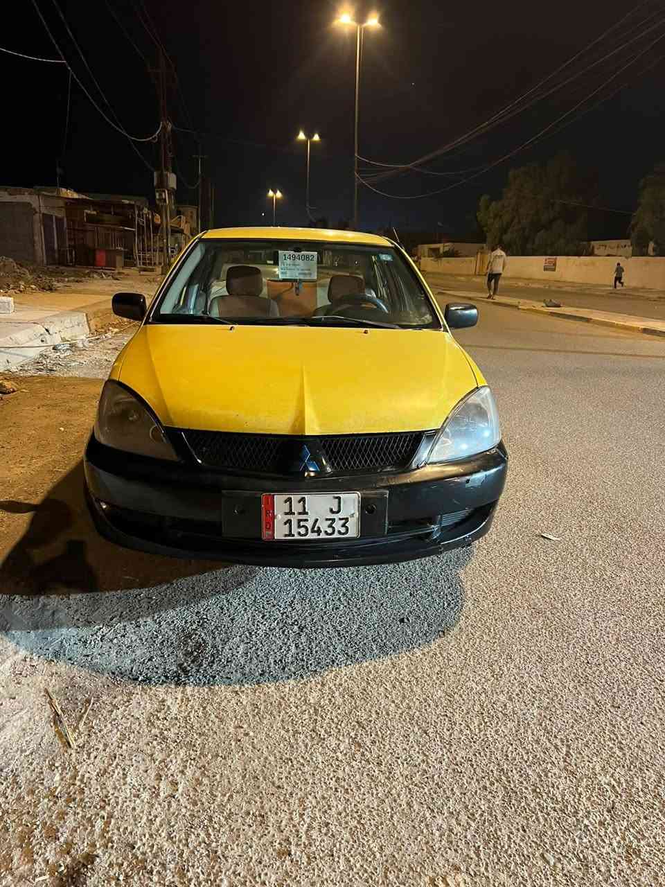 لانسر موديل ٩.  رقم بغداد. بسمي
سياره بدون اي نقص. خط جوال.
كير مكينه فوال سعر. ٥٨ وبيها مجال
***********
