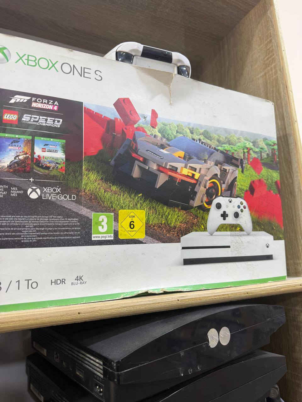 بلي ستيشن يمنه غير
علي سوني للكترونيات كلشي متوفر 
عنوان كربلاء الحر قرب جامع علي الهادي 
***********
***********😍😍
