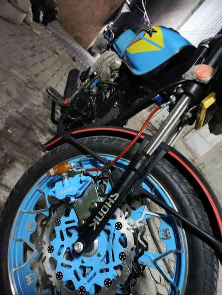 سلام عليكم دراجه سيفان سونك 5 كير موديل 2025 وراق كامله كمرك مكينه 200 سيسي عنبارين ماميات تايرات جوبلس دراجه بعدهي عله وضع شركه مكفوله كفاله عامه سعر 750 قفل قفل لعنوان بغداد مدينت الصدر رقم *********** شراي يخابر
