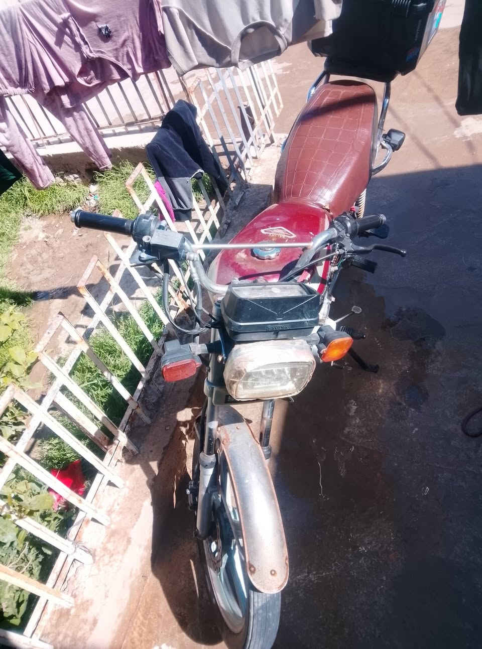 السلام عليكم دراجه سيفان موديل 19 بدون اوراق للبيع السعر 350 الرقم ***********
