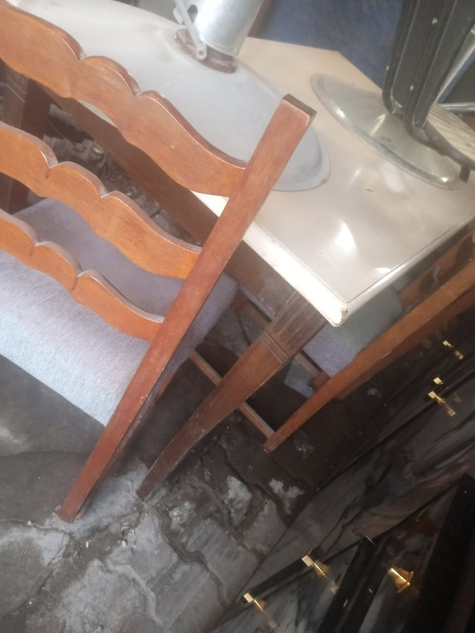 ميز طعام للبيع  عنوان شرطه رابعه


**إذا كنت صاحب هذا الإعلان وتريد حذفه لأي سبب، رجاءا أرسل رسالة إلى الدعم الفني**