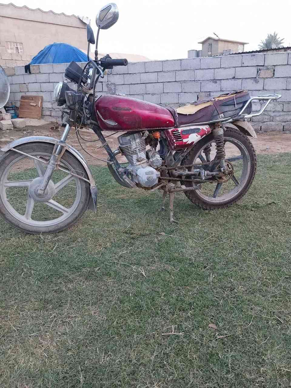 سلام عليكم موطور ايراني للبيع شغال هندل واحد السعر 160 وبي مجال اشويه رقم ***********
