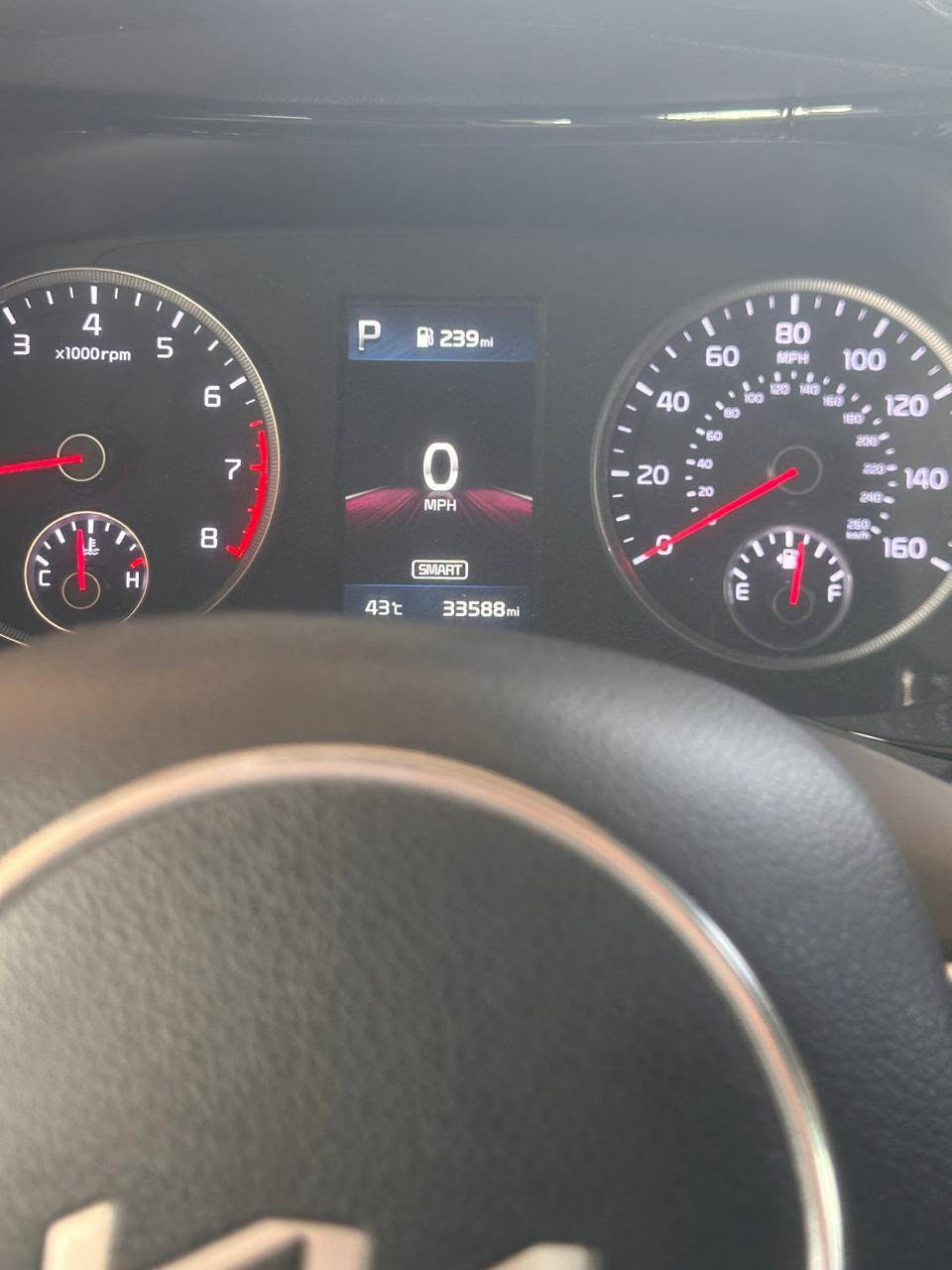 السلام عليكم 
KIA K5 EX 2024 للبيع
وارد امريكي فول مواصفات للأخير:
حساسات 360
بنوراما 
كامره خلفيه
رادار امامي وخلفي بل جوانب
حفاظ على مسار
نقاط عمياء 
 تدفئه تبريد كشنات
تحكمات ستيرن
جلد داخل اسود 
تخشيب
بصمه
شحن لاسلكي
ابل كار بلي
شاشه جبيره  
محرك 1600 تيربو 
سياره ماشيه 50500 ميل
حادث سياره :
سياره اشتريته كلين وصلت العراق طلع بيه بنيد صبغ ومرشوشه تكمه ب امريكا فقط رش بدون معجون بدون حادث  بقيه سياره كفاله عامه  بدون ايرباكات 
رقم شاصي : 5XXG34J22RG234438
السعر.175  وبيها مجال 
للأستفسار : ***********
