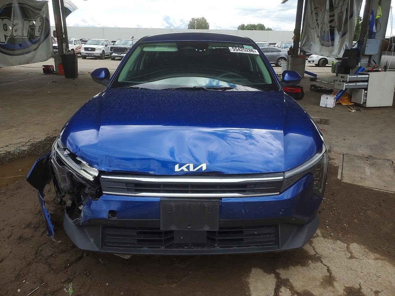 على بركة 🤲🤲
تم شراء لأحد الزبائن 🚗🚗k4 موديل 2025 🚗🚗

على كمرك 18‎%‎ على الفاتوره 💵💵

سوف يكون حساب الكمرك كالتالي 
⬇️⬇️⬇️⬇️⬇️⬇️

سعر الشراء ( فاتورة الشراء) = 28 ورقه 👍👍
سعر النقل من امريكا الى عمان 35 ورقه🔥🔥
الكمرك والضريبة على 18‎%‎ من الفاتوره (28 ورقه ) = 5 اوراق + التخليص الكمركي والنقل بحدود (10 اوراق)🤲🤲
+ عمولة المكتب 2.50 دولار 👍
المجموع الكلي من امريكا الى بغداد ( 80.50  ورقه ) 🙏🙏
 
للراغبين للشراء من المزادات الامريكيه كوبارت وiaai 
نحسبلك السياره قبل الشراء من امريكا الى بغداد 
وسعر الكمرك والضريبة ويانا على 18‎%‎ من فاتوره الشراء 
نفس التفاصيل بالأعلى 
عنوان المزاد 
بغداد الدوره شارع الشرطة 📍
للاستفسار الأتصال على 
*********** خالد 🤳 
*********** عبدالرحمن ☎️
