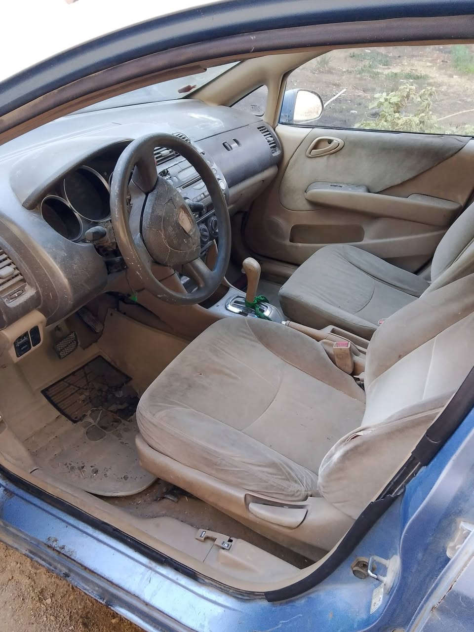 هوندا ياباني موديل 2005السعر 25للاستفسار ***********
