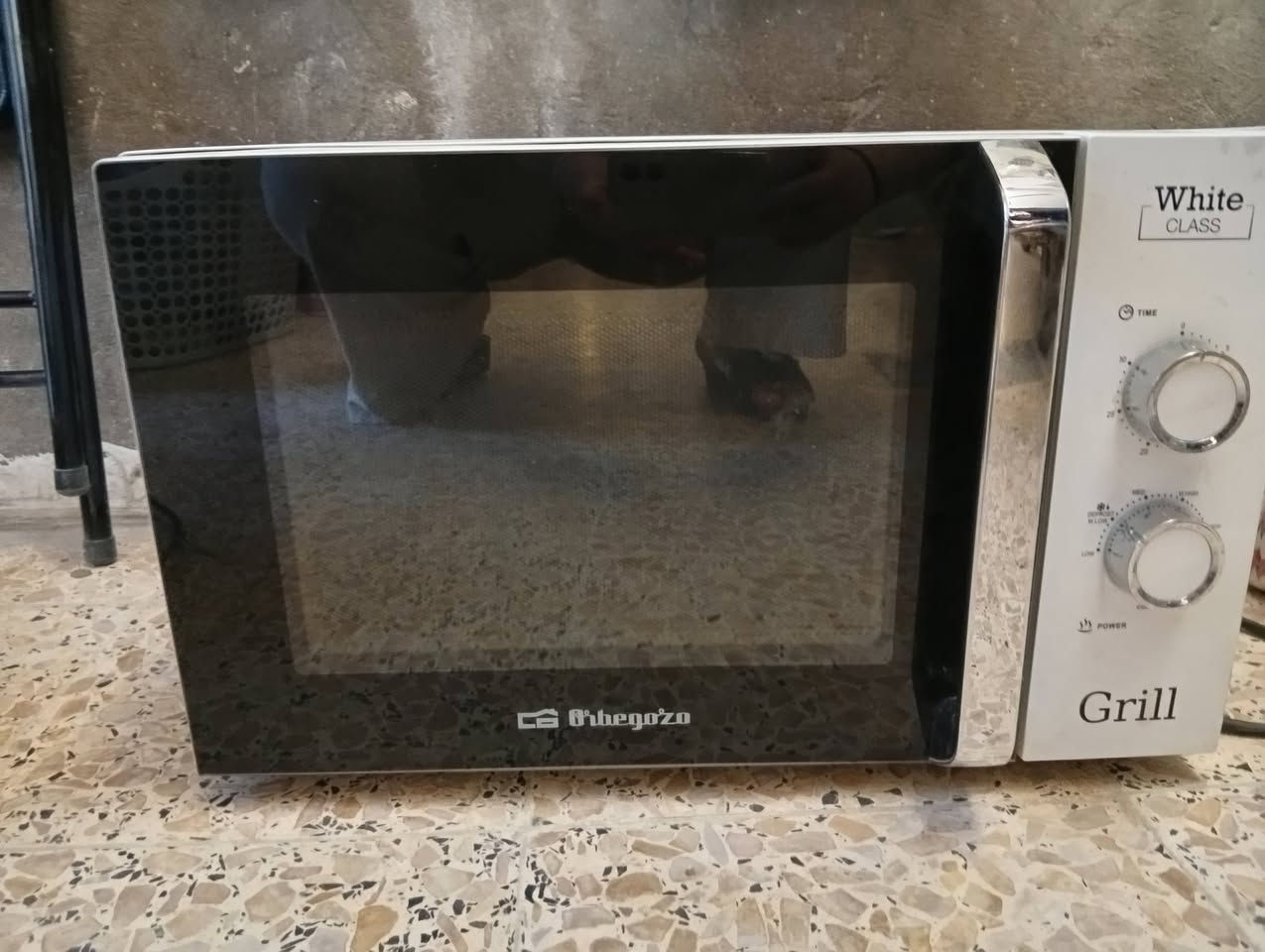 مايكرويف 30 لتر  حجم كبير جدا 
لماني فول 
شوي 
السعر على الخاص


**إذا كنت صاحب هذا الإعلان وتريد حذفه لأي سبب، رجاءا أرسل رسالة إلى الدعم الفني**