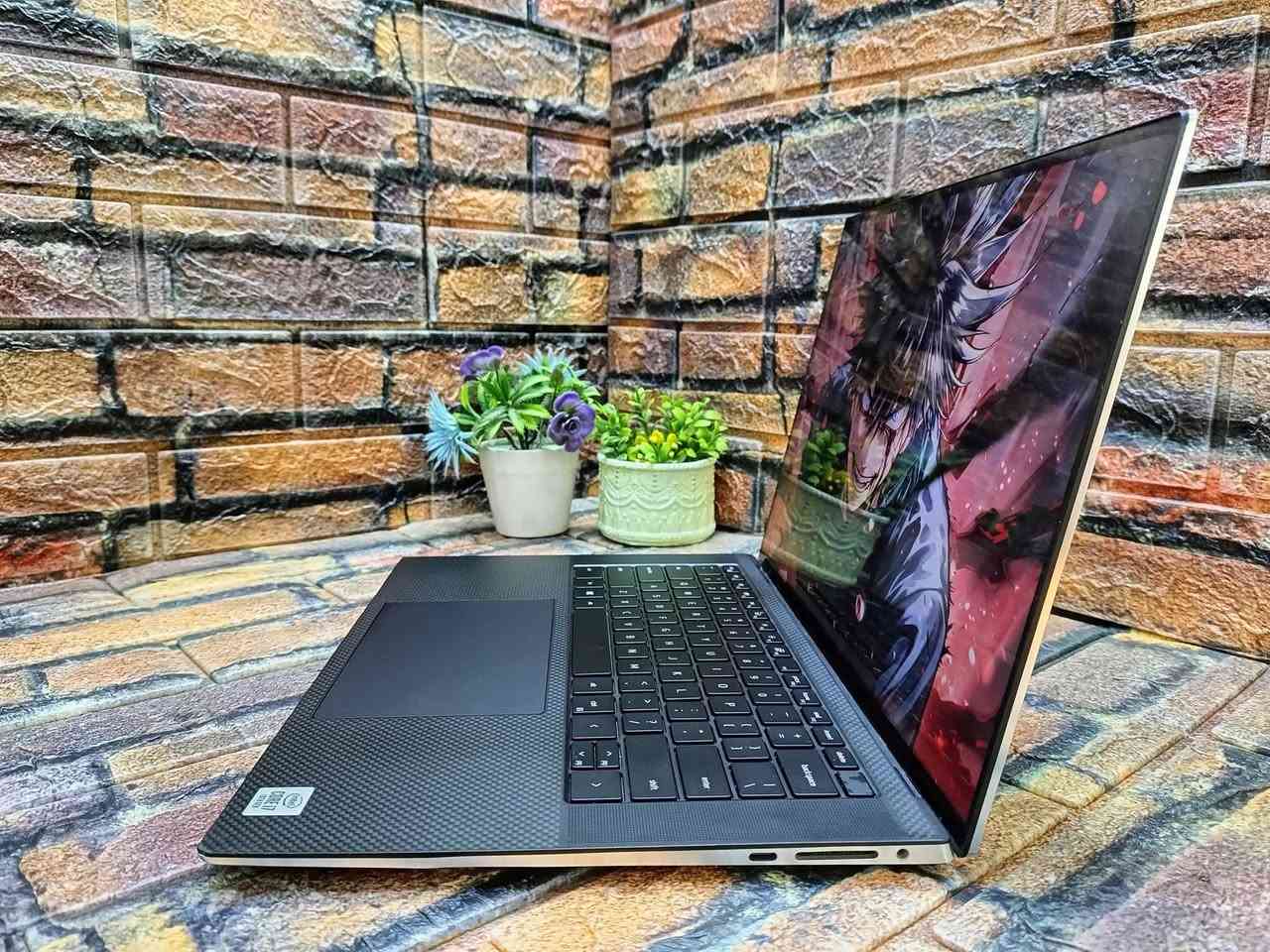 لابتوب الألعاب والتصميم Dell XPS 9500
مناسب للتصميم الهندسي وبرامج الأوتوكاد والثري دي بشكل مريح. 
 ممتاز للمونتاج وتعديل الصور والفيديو بدقة عالية. 
 يشغل أغلب الألعاب الحديثة بإعدادات متوسطة إلى عالية.
مناسب للبرمجة وتشغيل عدة برامج ومهام بنفس الوقت بدون مشاكل.
خيار قوي للطلاب والمهندسين وأصحاب الأعمال الاحترافية اليومية. 
Dell XPS 9500
 المواصفات: i7 الجيل 10 فئة H، رام 16 جيجابايت، هارد 512 جيجابايت SSD، كارت شاشة GTX 1650 Ti 4GB، شاشة 15 بوصة FHD/2K
 السعر: 765 ألف دينار
يوجد توصيل


**إذا كنت صاحب هذا الإعلان وتريد حذفه لأي سبب، رجاءا أرسل رسالة إلى الدعم الفني**