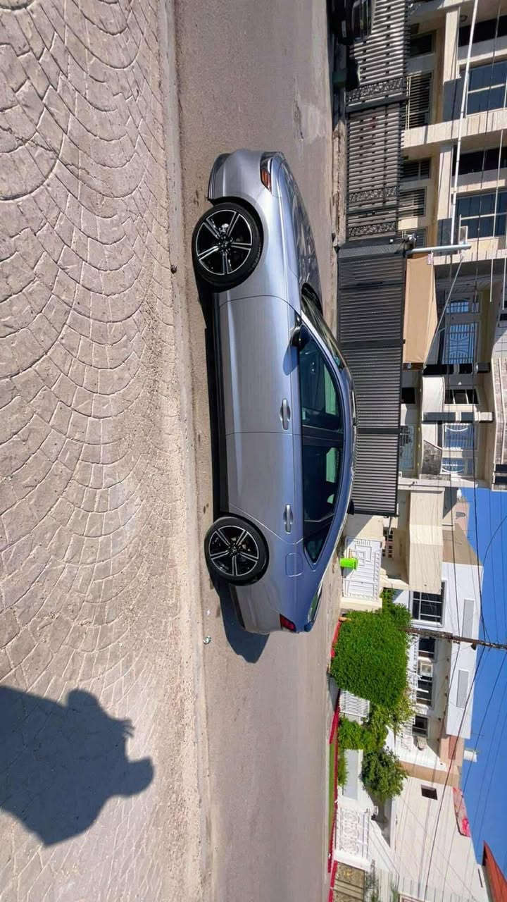 هوندا اكورد سبورت موديل 2023 هايبرد
السيارة ماشيه 57

فول مواصفات 
• مكينة 2000 هايبرد تنفس طبيعي
• كير اوتوماتيك 
• شاشة كبيرة
•فتحه سلايد
• كاميرا خلفية 3 انظمة
• كرسي كهرباء  لون اسود  
• رادار امامي
• مانع تصادم
• محدد مسار 
• تصحيح مسار
• شفتات بالستيرن
• مثبت سرعة
• مانع انزلاق
• دخول ذكي 
• إنارة ترحيبية
• هندبريك كهرباء
• عداد ديجيتال
•لايت عدسات زينون
• نظام اوتو لايت Auto
• لايت العالي زنون 
اوتو هولد للبريك
• حساسات مطر 
• حساسات امامي خلفي 
• حساسات ضغط هواء الإطارات
• أوامر صوتية
• 4 أنظمة قيادة (eco,individual , sport,normal )

السياره وارد امريكي حادث موجود بل صور 

السعر  190قابل للتفاوض 

مكان السيارة بغداد حي الجهاد
***********
