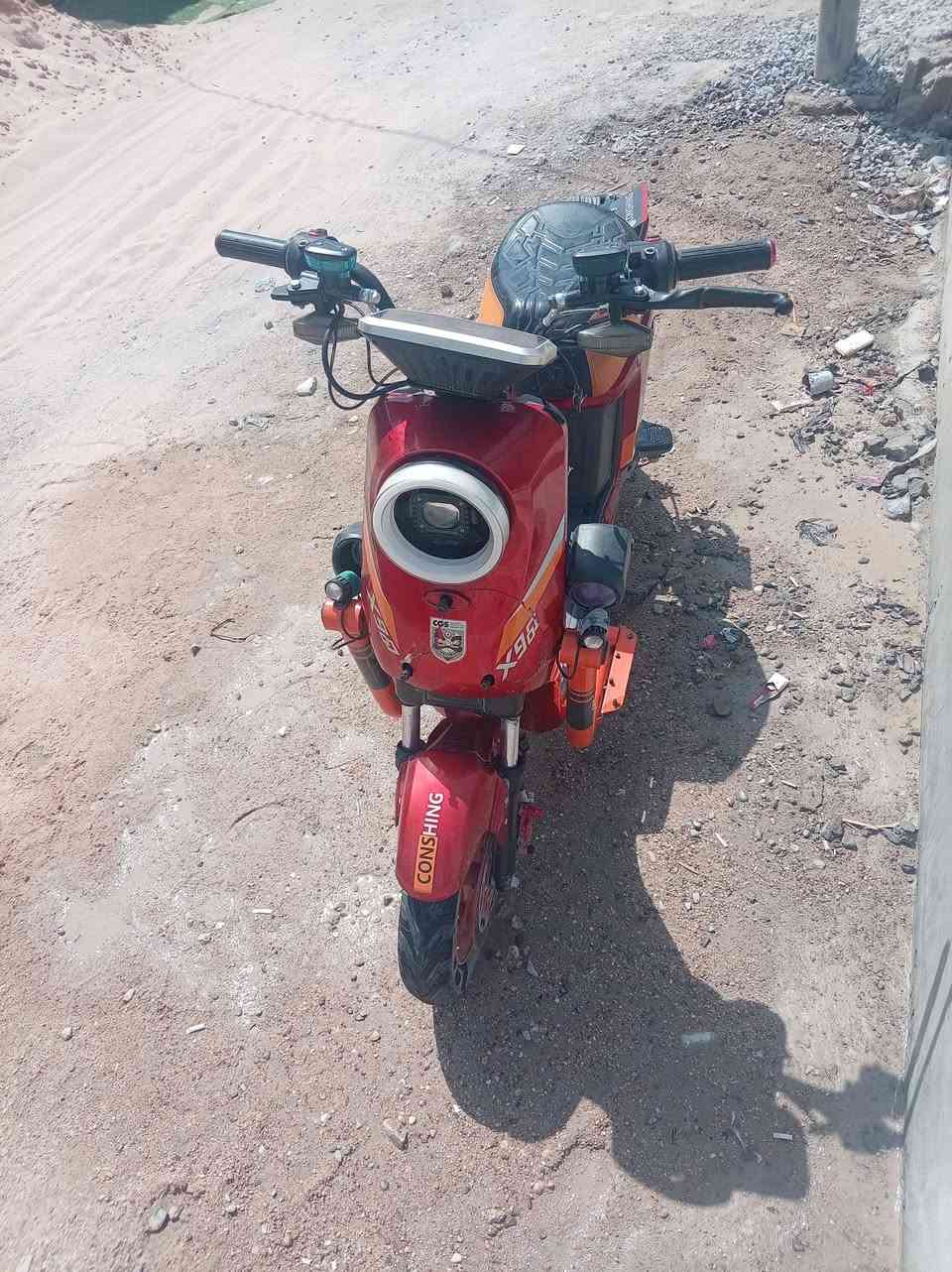 دراجه شحن x900 بدون بطاريات بيهه اشويه نواقص سعر ١٨٠ وبيهه مجال رقم راعيهه *********** العلوان ابو الخصيب مهيجران
