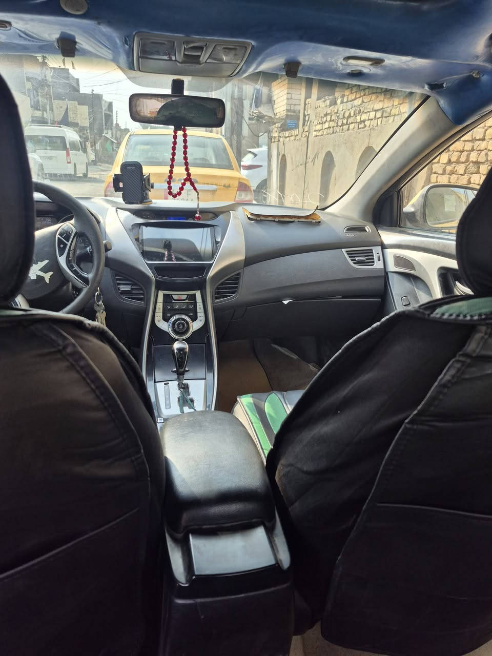 السلام عليكم 
النترا للبيع موديل 2012 فول عدا البصمة بسمي السعر 80 وبيهة مجال للتفاصيل اتصل على الرقم ***********
