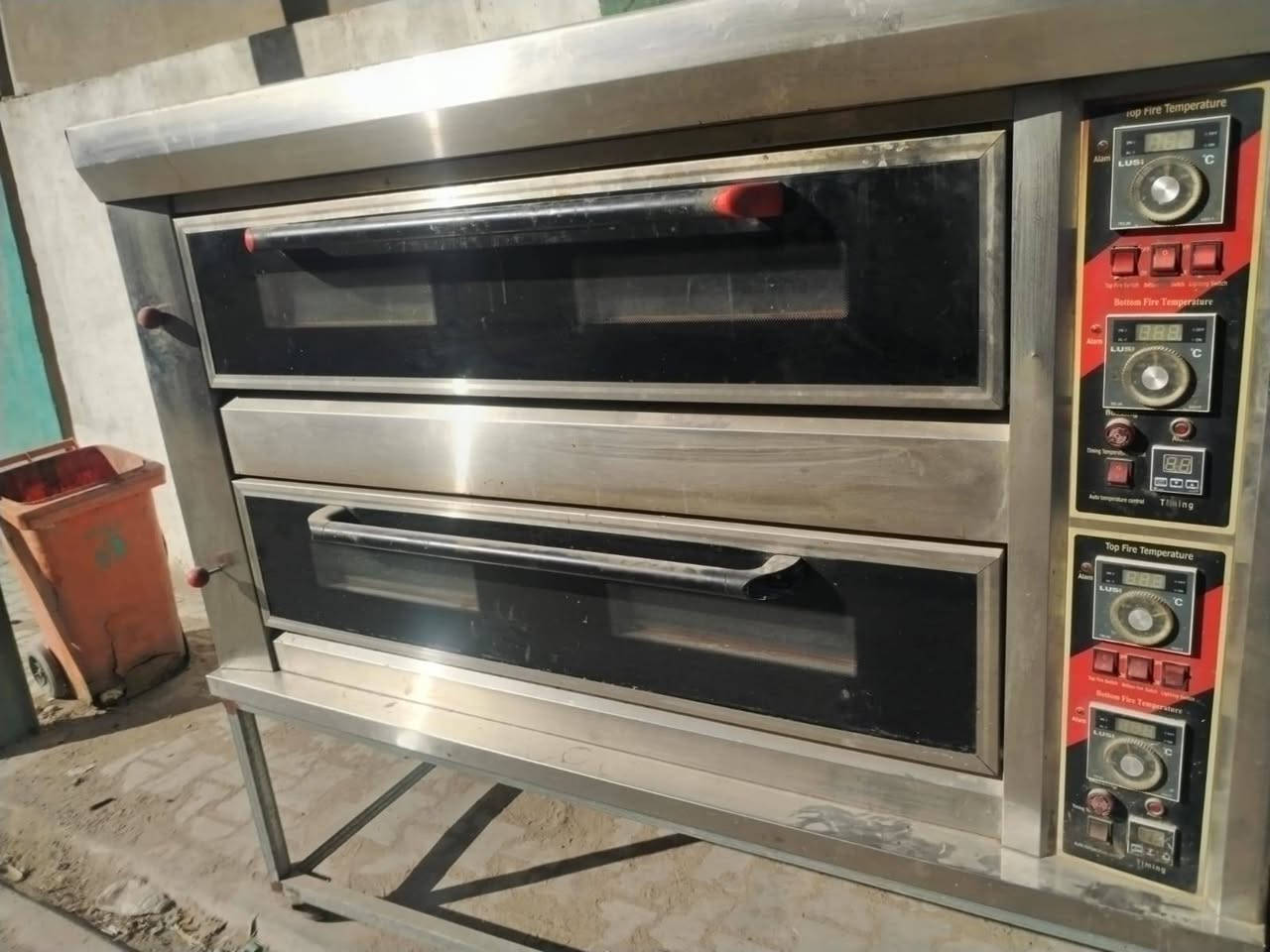 ام عليكم 
فرن طابقين لبيع نضيف كلش 
فرن شغال وجديد تاخذه من باب البيت اشغله الك وتاخذه الفرن جدأ نضيف طابقين وعربانه كامل 
سعر 750 وبي مجال 
***********   رصيد 
***********   وتساب 
العنوان الشعله
