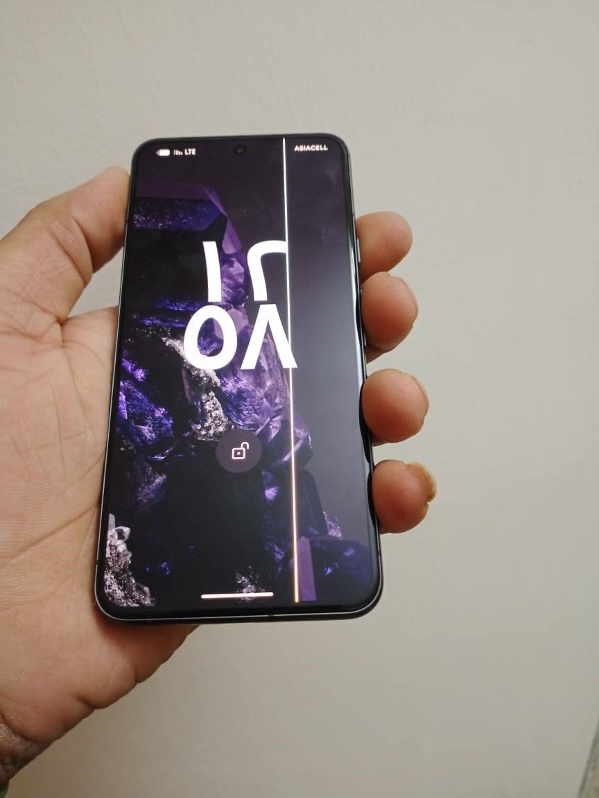 سلام عليكم جهاز Pixel 8 ذاكرة 128 
مستخدم نضيف جدا 
جهازفلاكشب معروف 
كاميراتة شاشة فول بصمة بالشاشة 
120 هرتز جهاز فقط بي هذا 
الخط بالشاشة باقي كلة مكفول 
اتصال كامرات مكفول من كلشي 
ملحقات فقط كارتون وكفرات 2 
مراوس فقط عنوان بغداد 
ماعندي توصيل


**إذا كنت صاحب هذا الإعلان وتريد حذفه لأي سبب، رجاءا أرسل رسالة إلى الدعم الفني**