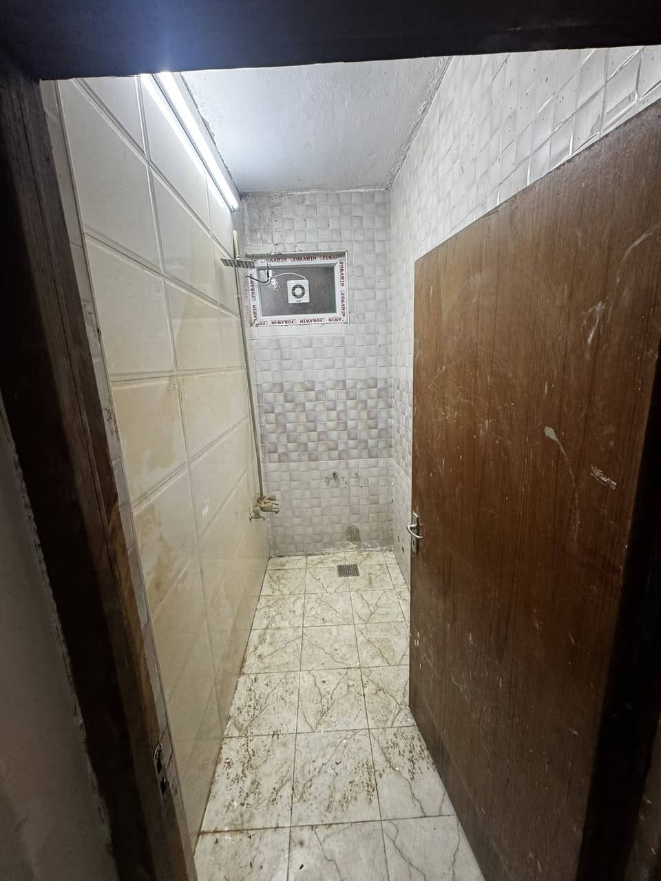🏠دار للايجار للايجار
📍الموقع حي المهندسين 

المساحة 150 م 

الواجه 7.5❌20 

↕️مكون من طابقين منفصلين 

♦️الطابق الاول 

استقبال ومطبخ وغرفة نوم واحدة وصحيات 

♦️الطابق الثاني 

استقبال ومطبخ وغرفة نوم واحدة وصحيات 

✅ملاحظة من الممكن تأجير كل طابق على حدا 

⬇️⬇️⬇️⬇️للاستفسار اتصل على الارقام ⬇️⬇️⬇️⬇️

👤فيس بوك #مكتب دلتا لتجارة العقارات 

☎️ كورك ***********

☎️ اسيا  ‭***********

📍باقي التفاصيل زورو مكتب دلتا لتجارة العقارات 

♦️سايدين الصديق  مقابل سنتر بغداد عمارة قاعة الخاتون للأعراس

⬇️ باقي العروض ومعرفة السعر 

داخل صفحة #مكتب_دلتا_لتجارة_العقارات

