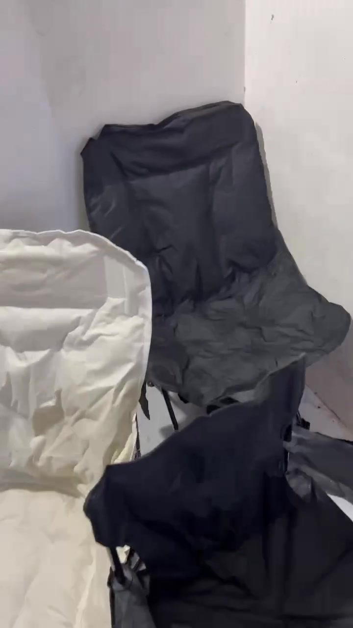كراسي صغار  وسط  وكبير كل الاحجام متوفره كراسي مبطن ايضا كلمن وسعره


**إذا كنت صاحب هذا الإعلان وتريد حذفه لأي سبب، رجاءا أرسل رسالة إلى الدعم الفني**