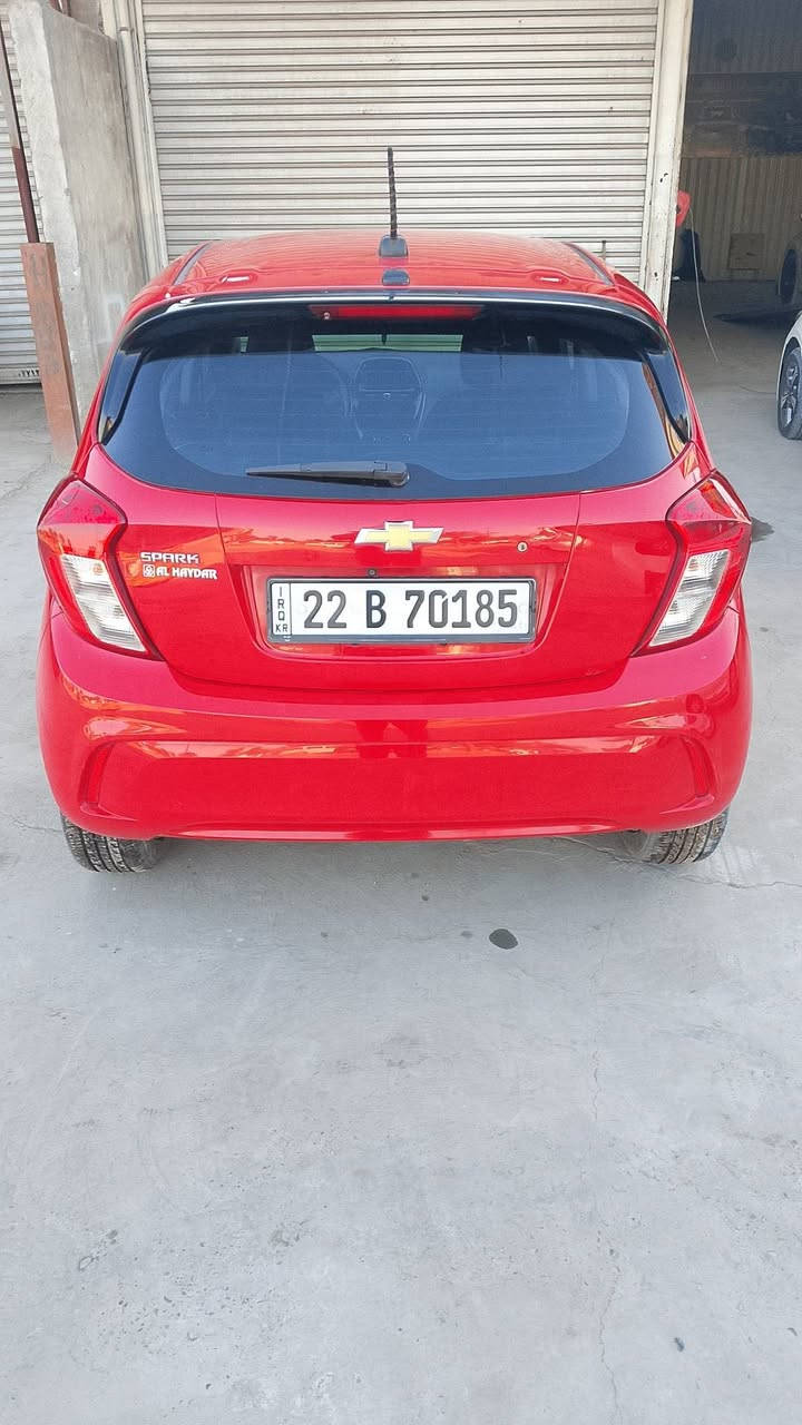 السلام عليكم للبيع سيارة نوع سبارك موديل 2019 اللون احمر رقم اربيل الجديد بأسمي وارد امريكي حادثها جاملغ  وربع البنيد صبغ فقط الباقي كلة مكفول مكينة 4 سلندر السيارة جاهزة وجديدة مابيها اي نقص وناعمة استخدام بيت احنة مستورديهة العنوان بغداد السعر 95 وبيها مجال بسيط الرقم ***********
