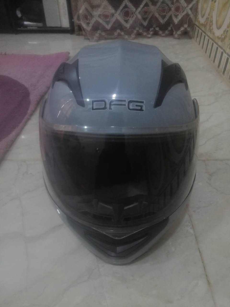 سلام عليكم خوذه للبيع السعر 30الف بعدها جديده المكان حي المعلمين لتواصل ***********
