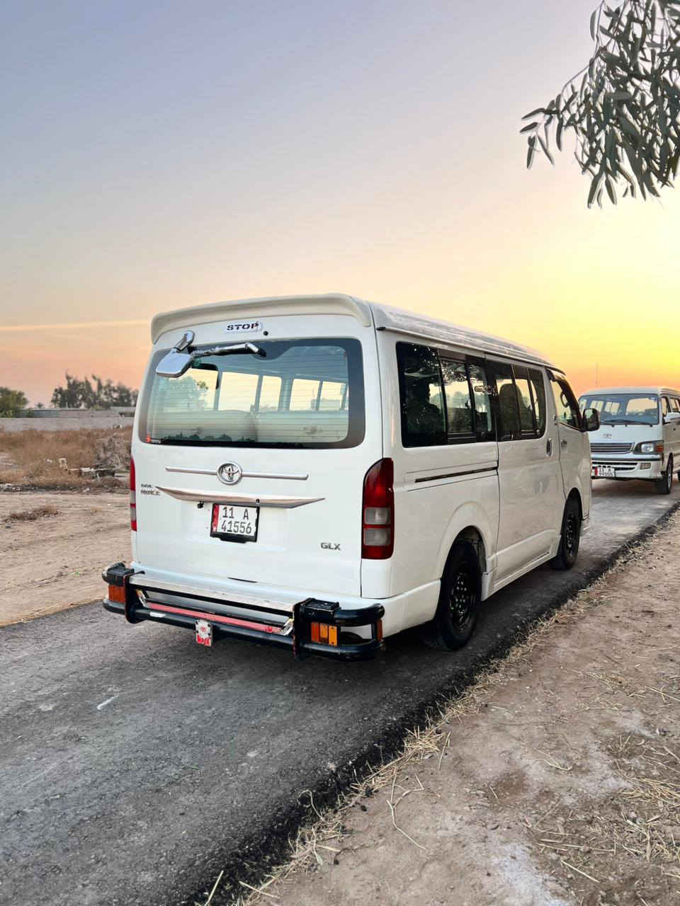 هايسه ثليثيه موديل 2007محرك كير صدر تخم تأير كله جديد بيهه صبغ ربع وره باب السلايت السعر 160وبيهه مجال رقم التلفون***********,,,***********
