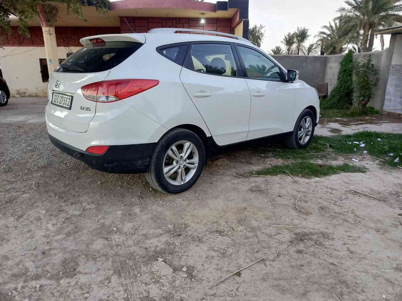 سلام عليكم توسان موديل ١١ رقم اربيل سنويه ل27 رقم جديد محرك وكير مكفول تخم تاير صدر سياره جاهزه بيه صبق جاملق وباب مكاني واسط الزبيديه سياره تحويل سعره ١٢٥ /***********
