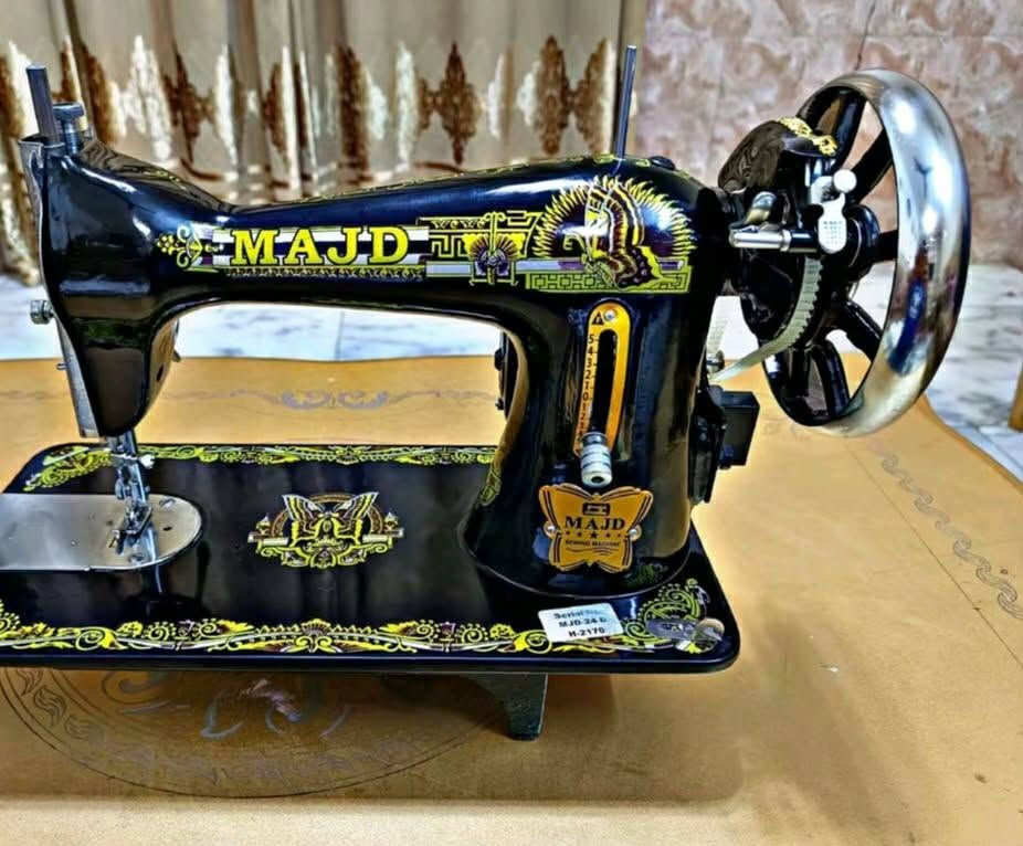 باب المنيوم ..... مكينة وية ميزهه... وبلازمة ٣٢ للبيع السعر خاص ***********
