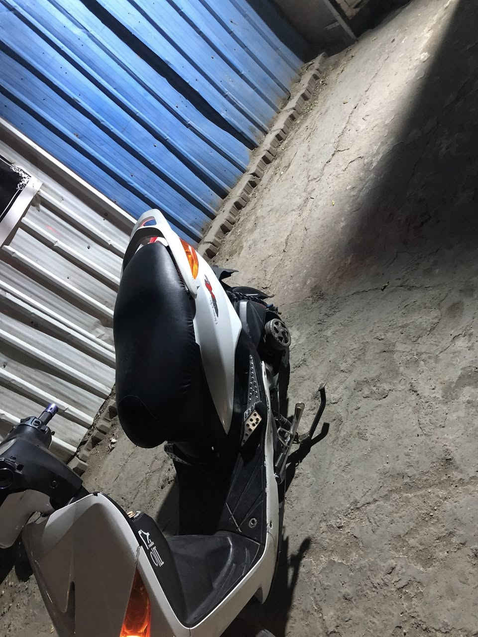 السلام عليكم ثعلب مزود بوشة ٥٨ كلج خلفي رياضي الدراجة هاون يدات بريك يدات سكليتر ويالة نجمة قبق بانزين صدر دبلات خلفية اشاير اربع ولفات سلف رياضي الدراجة كاملة السعر ٨٥٠ وبيهة مجال المكان بغداد مدينة الصدر


**إذا كنت صاحب هذا الإعلان وتريد حذفه لأي سبب، رجاءا أرسل رسالة إلى الدعم الفني**