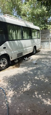 عندي سيارة الببع كوستر مويل 2017 رقم سلمانيه مكفوله كفاله عامه تخم تاي...