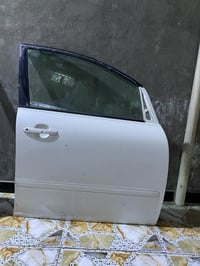 ابواب سيارة ابصم العدد 2 ( باب السدر + الباب الخلفي اليمين ) اللون ابي...