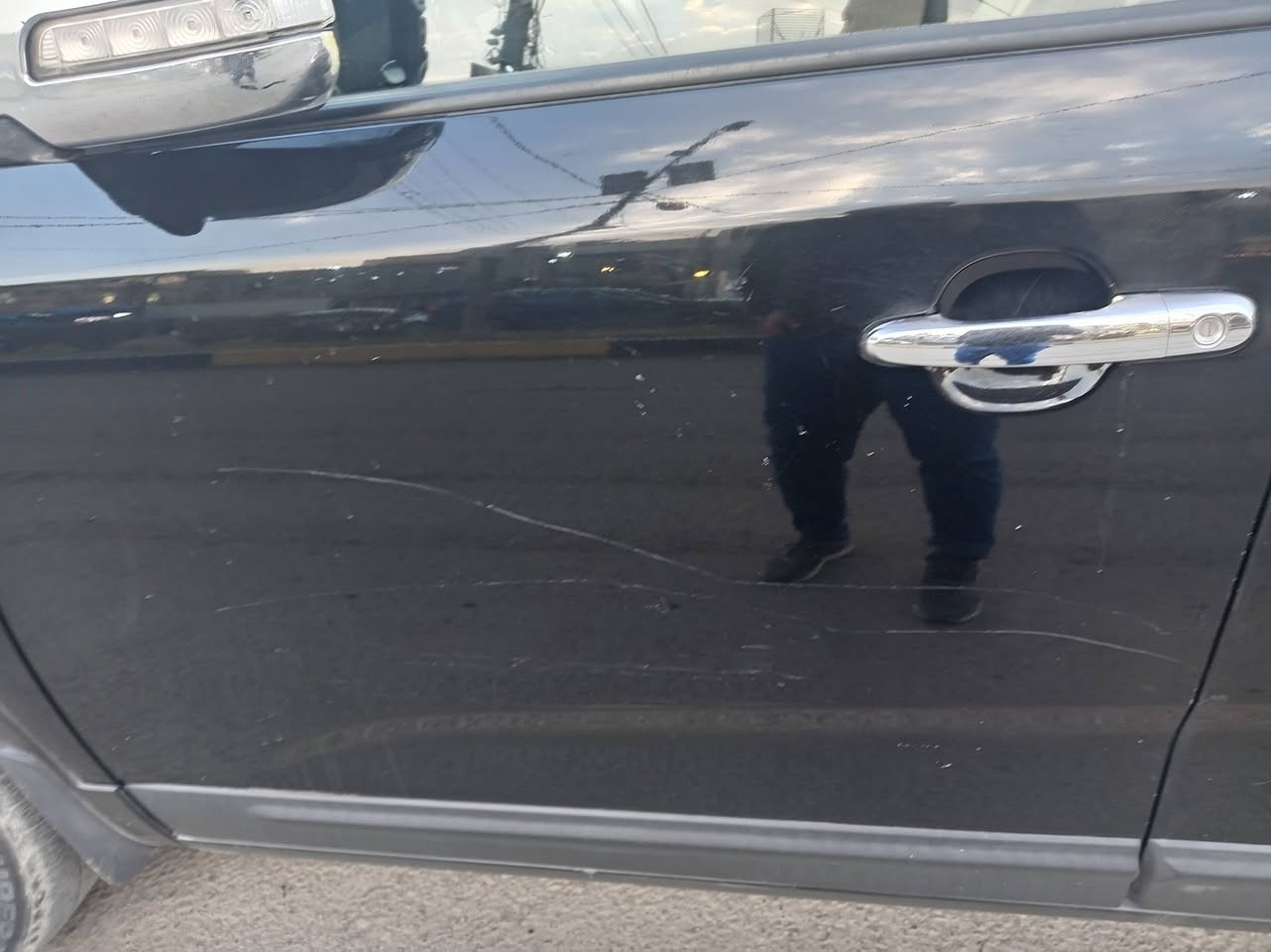 سورنتو ٢٠١٤ وارد كوري محرك ٢٤٠٠ جي دي اي ٧ راكب تحكم جهتين تبريد ٣ قطع مانع سخلفي. ويل كب ١٩ لون اسود شذره رقم بغداد السيديه هاتف ***********      السعر ١٥٠ وبيها مجاا
