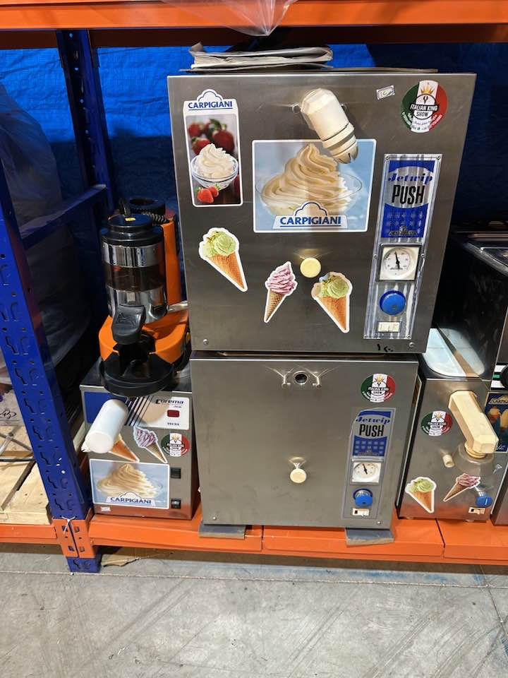 كل رمضان و انت طيب يا حبيب 🌙
وصل الوجبه جديدة  افضل مكائن كريم شانتي 
شركة  تيلمى TELME ايطالية 🇮🇹
مستخدم قليل نضيفه جدآ  ٩٠ % 
دائما احدث الموديلات ايطالية 🇮🇹
📍العنوان : مقابل تيرمينال سليمانية 
للاستفسار يسعدنا تواصلكم معنا على  بيس الأرقام التالية
*********** 
WhatsApp: 00393899265052
