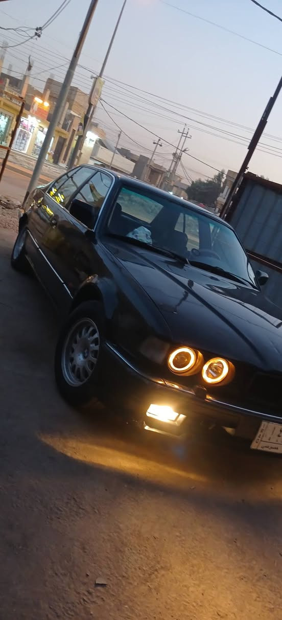 بي ام 730 موديل 92 مراوس مرسيدس شبح 320
وتساب***********
