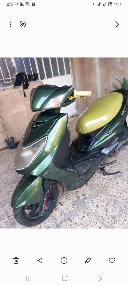 السلام عليكم دراجه سكنس 140للبيع الدراجه كولشي شغال بيها سلف هندر بس يرلدلها تجفيت الدراجه عارضهه ب350 وبيهه مجال للشراي مكاني بغداد الامين رقمي ***********
