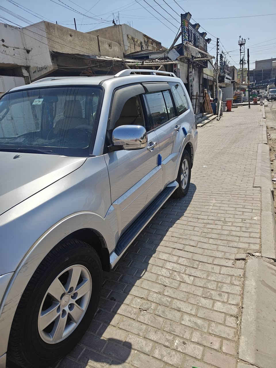 مكينه وكير مكفوله بدون صبغ نهائي مكفوله
فول مواصفات حبتور موديل2008محدث2015باسمي مكان بغداد 
السعر120 وبيها مجال بسيط
اتصال. ***********
