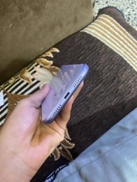 ايفون ١١ • ١٢٨ جيجا • ضهر مكسور