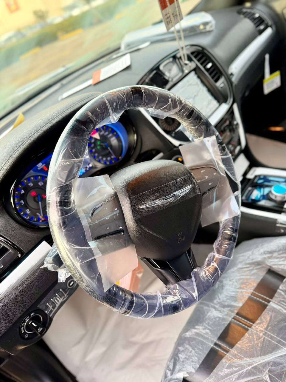 كرايسر اوباما 2018 فئة S
حجم 3600 V6
وارد كندي
فول مواصفات بدون بانوراما
كفالة عامة صبغ بارد تعديل حالوب تبدل بشرط
كير مكينة حدادية كهربائيات كلها بشرط
سيارة جديدة جداً، نظافة 100%

🟪 السعر  :: الطلب في التعليقات ويوصلك مباشرة ✍️ 📩

بصمتين موجودات
غراض شركة كلها موجودة
موقع السيارة بسليمانية
المواصفات:
بصمة
تشغيل عن بعد
جلد حضن رياضي
كشن سايق كهربائي
سستم صوت
كشن سكن كهربائي
لد أمامي
شفتات ستيرن
تدفئة كشنات
صاجات بلاك
تحكم ستيرن
مانع انزلاق
مرايات كهربائية + مرايات أوتو قلابة
منفذ 220
ثلاجة
ويل بلاك حجم رياضي
دشبول ليزري
مراية عاكسة
لايت كهربائية
لايت زنون عالي ناصي بلوجكتر LED
تبريد منفصل
شاشة نظام قيادة

الاستفسار:
 ***********
***********
