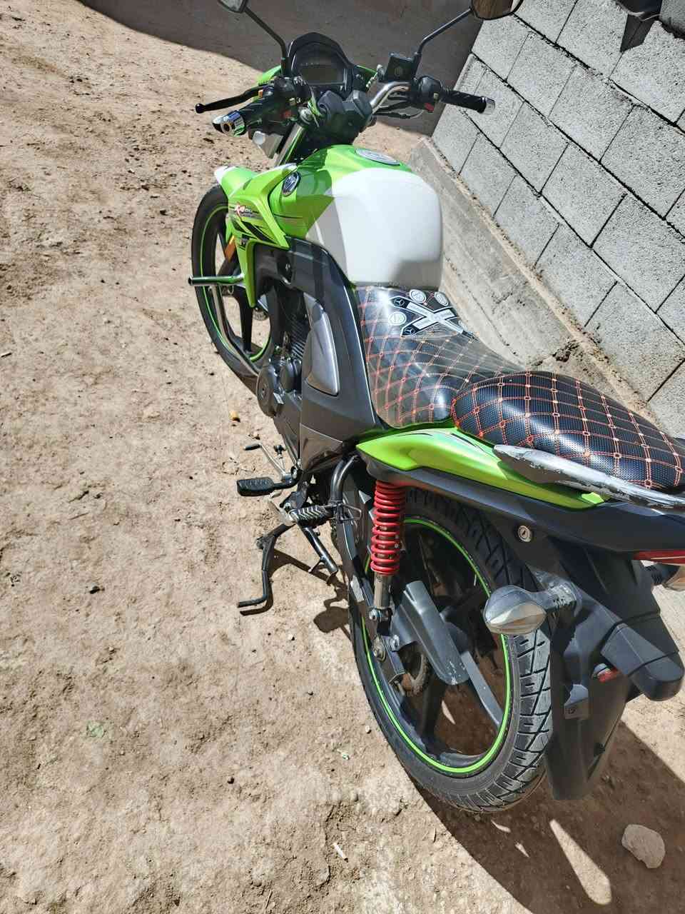 *********** مطار حاجي للبيع ب 18 سعره وبي مجال مقفول من كل شيء ومسجل
